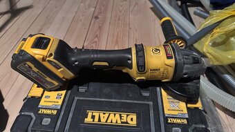 Dewalt sada flexa + skrutkovač DCK2055T2T - 8