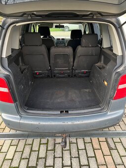 Volkswagen Touran 1.9 TDI 77kw DSG 6st 2006 - 8