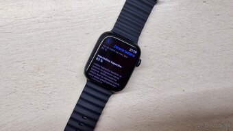 Apple Watch 7 black 45mm - zachovalé - 8