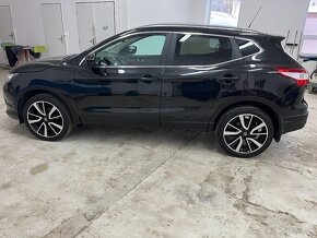 Nissan Qashqai 1.2 DIG-T KŮŽE PANORAMA NAVI TAŽNÉ ZAŘÍZENÍ - 8