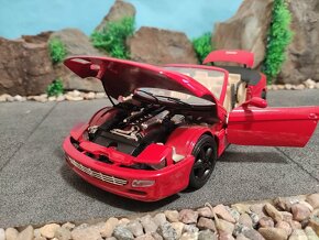 Prodám model 1:18 Ferrari 456gt cabrio - 8