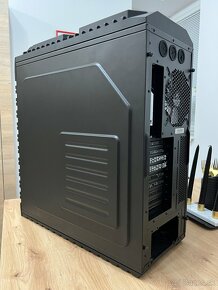 Cooler Master HAF X - 8