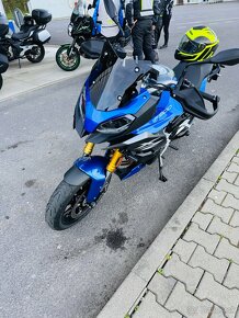 BMW F900XR - 8