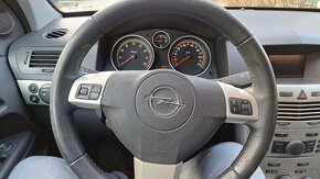 Predám Opel Astra h 1.4 - 8