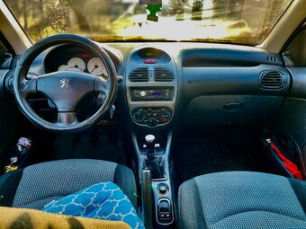 PEUGEOT 206 SW 1.4 HDi - 8