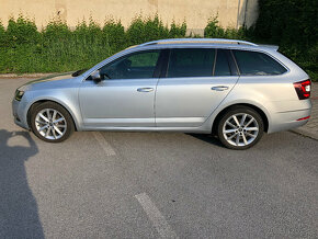 ŠKODA OCTAVIA COMBI STYLE 2,0 TDI 110KW DSG - 8