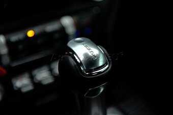 FORD MUSTANG GT - 8