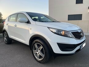 -- KIA SPORTAGE 1.6 benzín GDI 2WD -- - 8