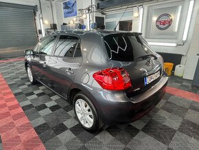 Toyota Auris 2.0 I D-4D 125 Sol - 8