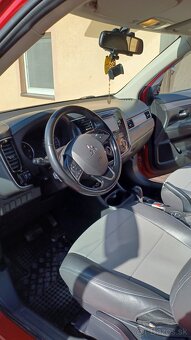 Mitsubishi outlander 2,2DI-D - 8