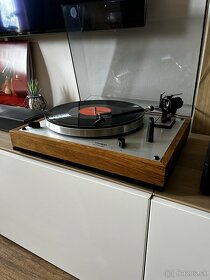 Gramofón Thorens s individualnym dizajnom - 8