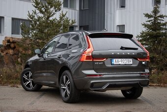 Volvo XC60 T6 Recharge Inscription Expression eAWD A/T - 8