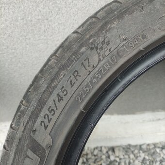 Michelin Pilot Sport 4 225/45 R17 - 8