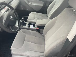 Volkswagen Passat 1.9 TDI Comfortline - 8