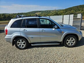 Toyota RAV4 2.0 D-4D 4X4 - 8