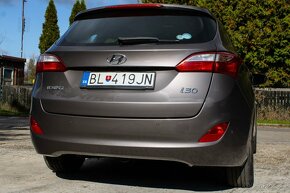 Hyundai i30 1.6 CRDi CW - 8