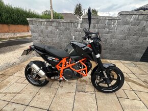 Ktm duke 690 - 8