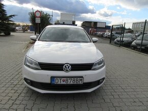 Volkswagen Jetta 1.6 TDI Trendline - 8