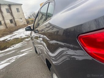 Renault Fluence 1,6 16V - 8