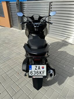 Honda PCX 2023 - 8