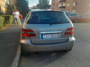 Mercedes-Benz B 200 CDI - 8