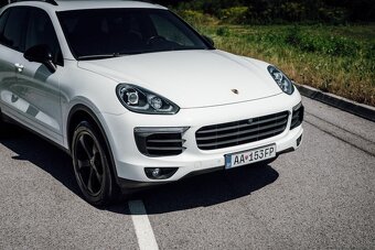 Porsche Cayenne - 8