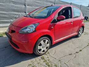 Toyota Aygo predný náraznik - 8