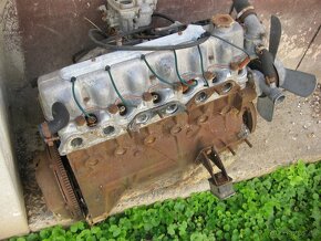 Motor na Fiat 2300 - 8