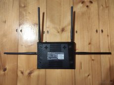 Predám router ASUS RT-AC1200G+ - 8