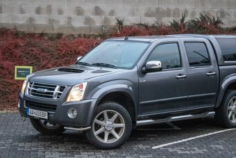 ISUZU D-MAX 3.0td predam - 8