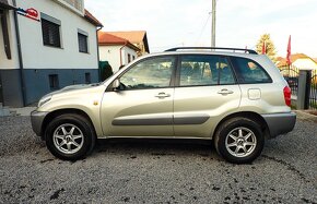 TOYOTA RAV4 2.0D 4x4 - KLIMA- VYHREV SEDADIEL - ŤAŽNE ZAR - 8