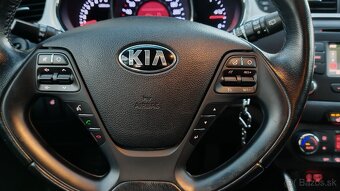 Kia Ceed - 8