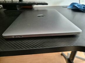 Macbook Pro 2018 - 8