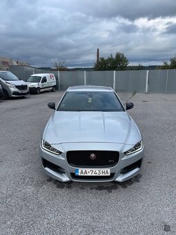 Jaguár XE 2.0 132kw  R-sport - 8