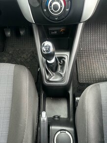 KIA Venga 1.4 66kw benzín - 8