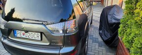 Mitsubishi Outlander 7miestne - 8