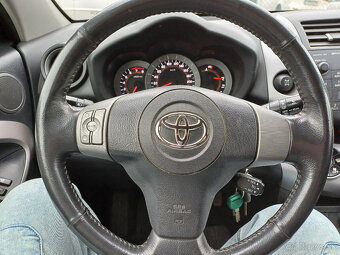 toyota rav4 2,0i,112kw,benzín,rok11-2006,kúp. v SR - 8