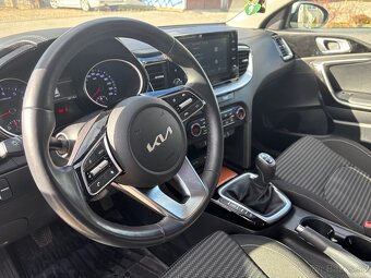 Kia Ceed SW 1.5 T-GDi Gold - 8