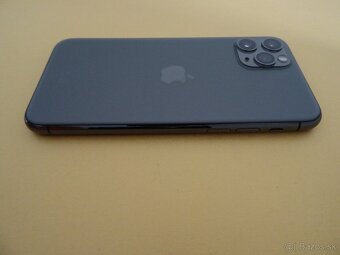 iPhone 11 PRO 256GB GRAY - ZÁRUKA 1 ROK - 100% BATERIA - 8