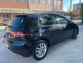 VW Golf 2,0 TDi Highline DSG (2018) prvý majiteľ - 8