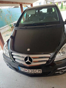 Mercedes – Benz B180 - 8