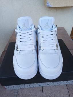 Air Jordan 4 Retro White/Mettalic Silver - 8