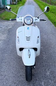 Vespa GTS Super 300 - 8