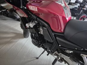 Yamaha Fazer 600 - 8