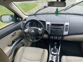 Mitsubishi Outlander 2.2 DI-D 4x4 r.v 2011 7miest xenon - 8