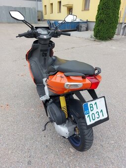 2005 APRILIA SR 50  naj.15000 KM po servisu - 8