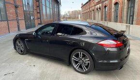 Porsche Panamera 3.0 - V6 ,8/2011 - 8