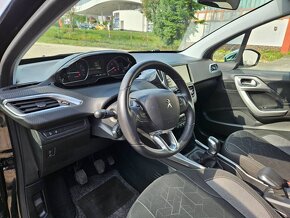 Peugeot 2008 1.2i Style - 8