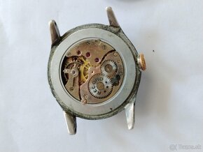 Staré mechanické hodinky Record na opravu - 8