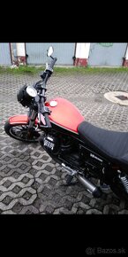 Moto Guzzi - 8